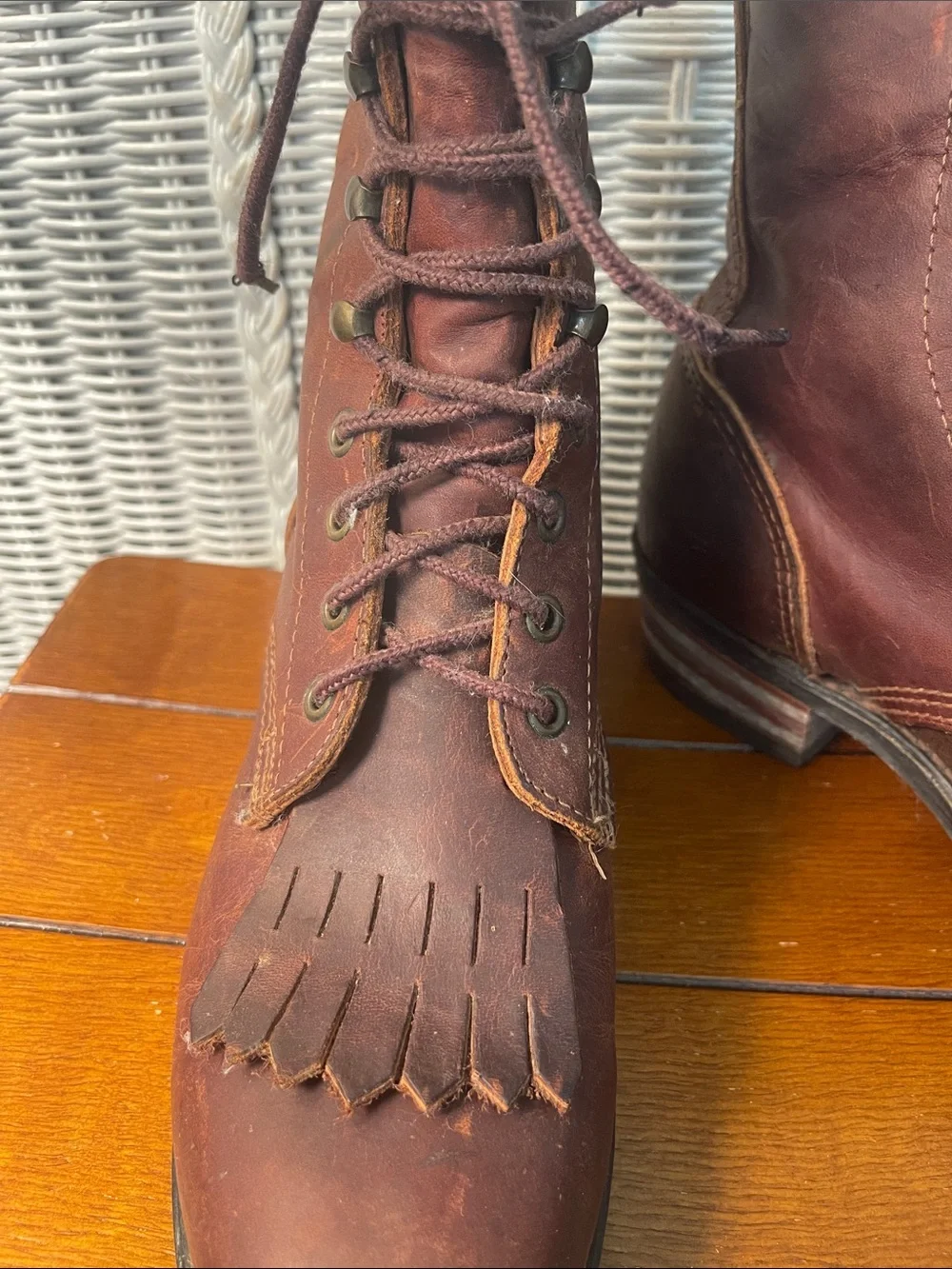 Durango Brown Leather Lace-Up Kiltie Paddock Work Boots Vibram Sole size 7.5D